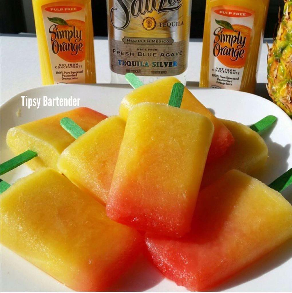 NuvoBirmingham_'s tweet photo. We know a lot of you are probably hungover but these vodka fruit Popsicles look too good 😍😍😍😍 #Summer http://t.co/nWPUukSF75