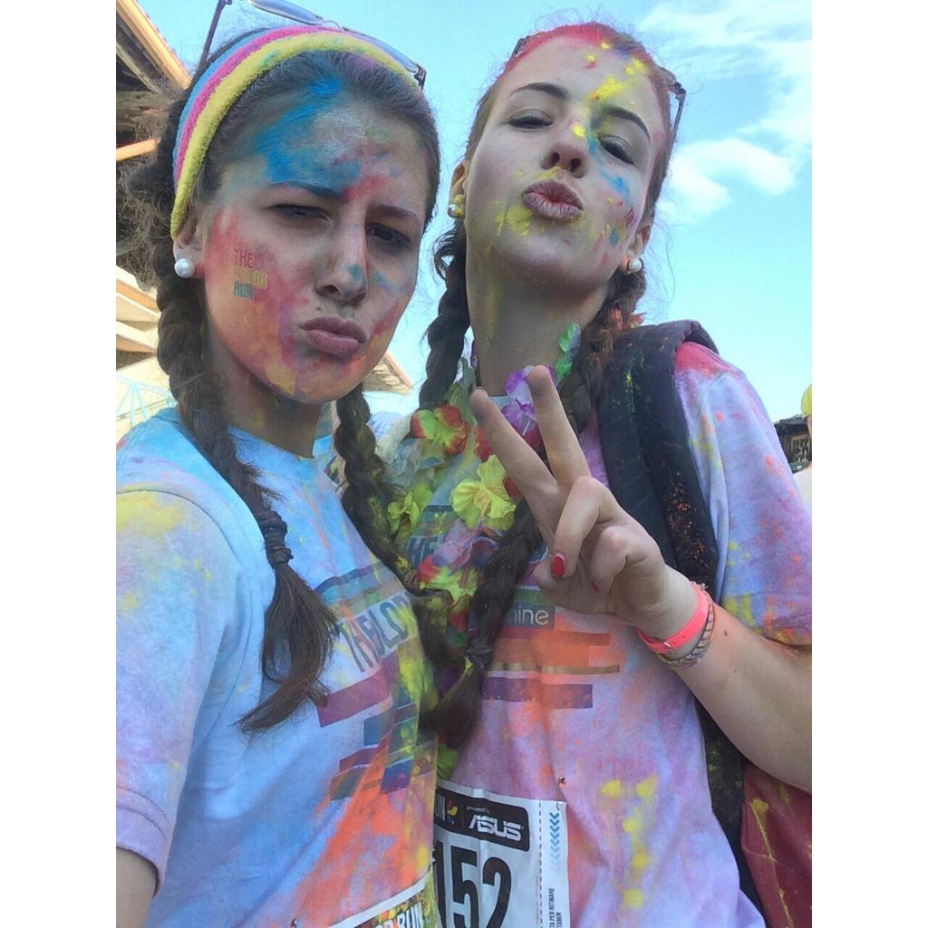 DeDestefano37's tweet photo. È stata la giornata più bella del mondo #TheColorRunTrieste #Jeamoremio ❤❤❤ @JessicaPalumbo8 http://t.co/4Rjv1Kc1Ik