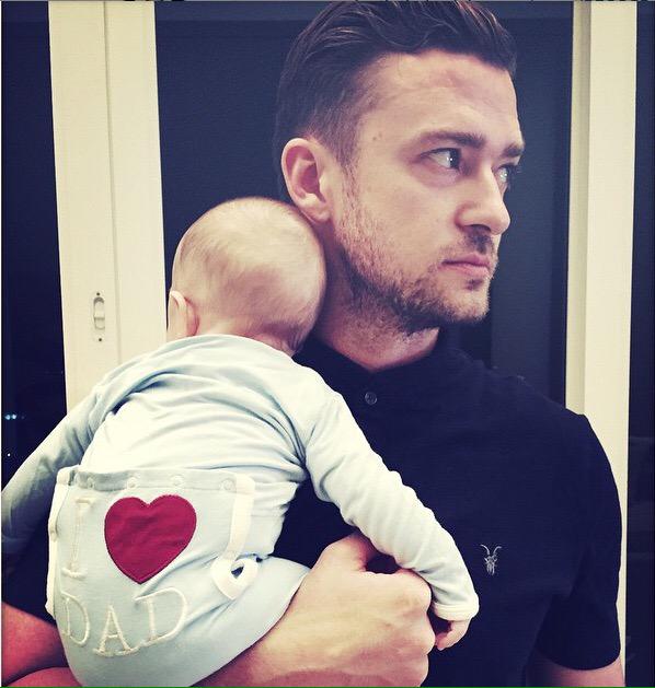 Just when I think he can't get any sexier and I can't be more in love.... <a href="/GEH_Reynolds/">Levi Reynolds</a> #DoubleOWithABaby