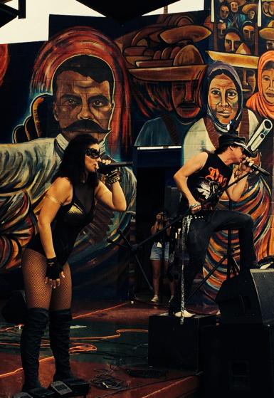 EmmyRobbin's tweet photo. #solsticefestival you were awesome to us! Rocking in the rain was a blast! @deadloveclub http://t.co/9EzP25qNh1