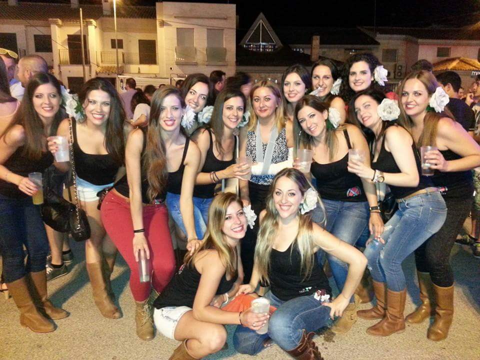 rakysinmas's tweet photo. Una noche redonda de principio a fin.. http://t.co/DhHLj78WbA