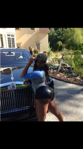 Now I'm getting money I might pull up in a rolls came from nothing I just had to let em know😎 http://t<a href="/tag/fuckfame"class="tags"><span>#fuckfame</span></a>
