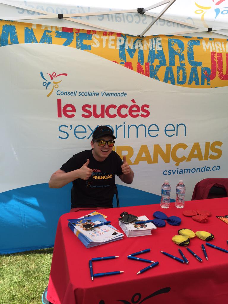 @Mike_A_Norris, prêt à accueillir le monde à la tente Viamonde au Franco-fête de Waterloo!