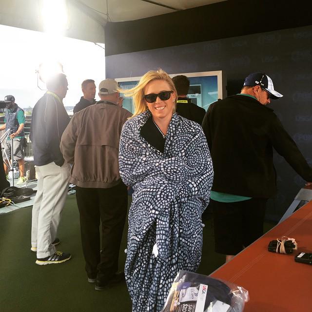 mpressel's tweet photo. Cold and windy morning on set! Loving this blanket! Almost 30 mins to showtime! #USOpen360... http://t.co/K02N9Eft3Q http://t.co/Gcfu3dmjew