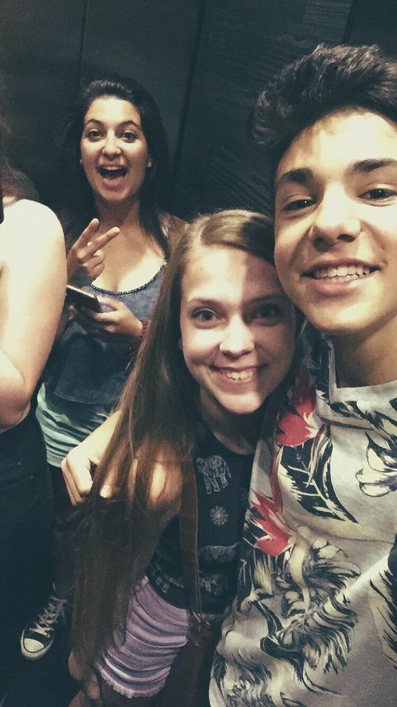 biebermahomiexo's tweet photo. when you talk about wanting to meet Daniel all day and then he just walks into your elevator😘☺️ @iamdanielskye http://t.co/Cl73jo1kO7