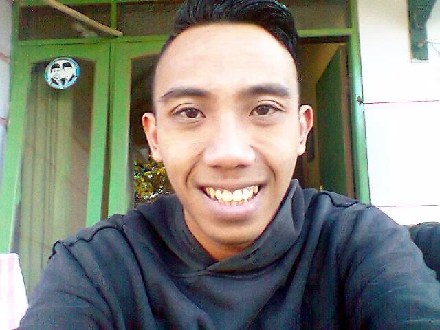 RajafJr's tweet image. abaikan :D