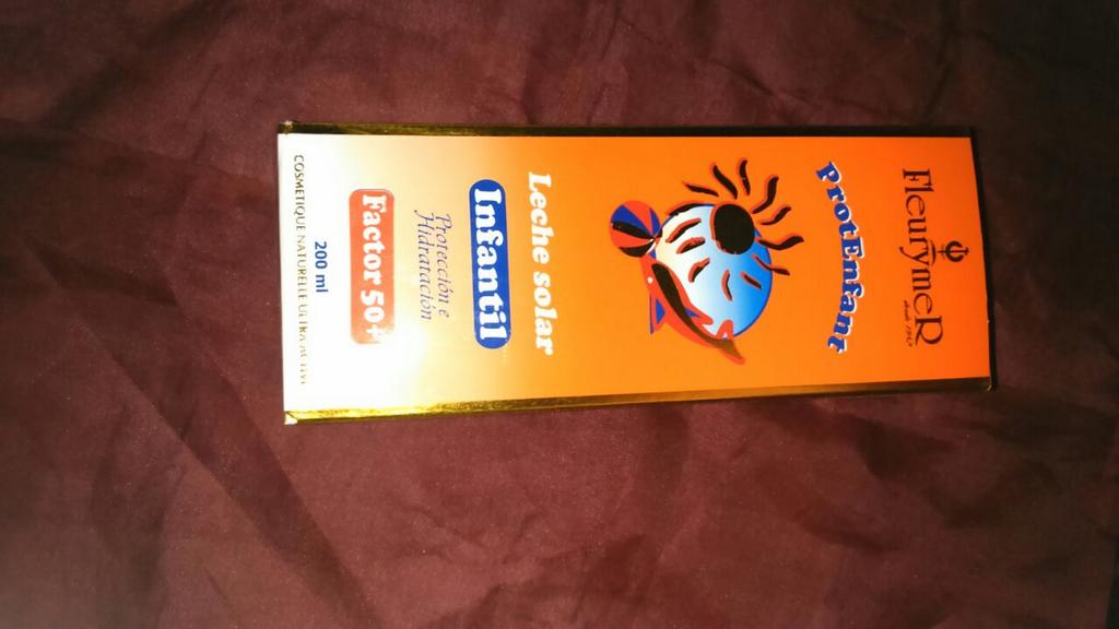 lopeznature's tweet photo. Empieza el verano, ahora mas k nunca protégete del sol con nuestras protecciones natules #calor @antonialopez071 http://t.co/5zex1daJYi