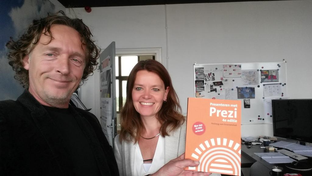 jwalphenaar's tweet photo. Woensdag spreek ik op #Preziday. Eigenlijk moet ik dit boek nog lezen. http://t.co/OvcbkfcWM9