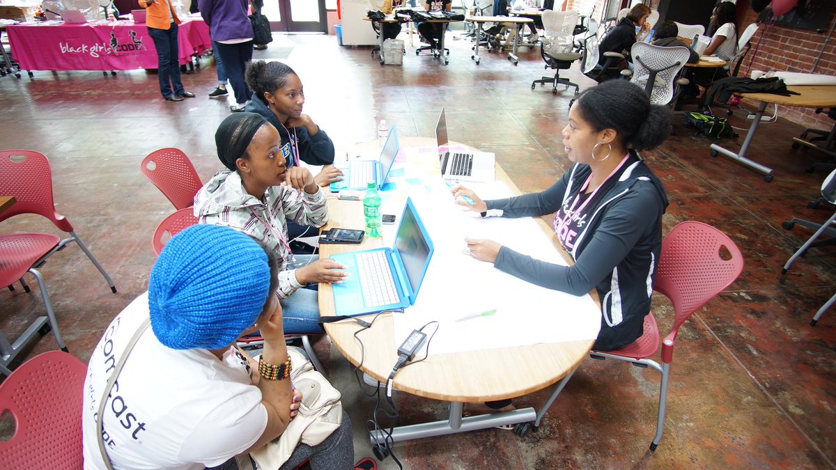 foothillexpwy's tweet image. BlackGirlsCode: RT givkwik: Mentor EricaJoy and an BlackGirlsCode team in action #BGCHackathon #bgcprojecthumanity…