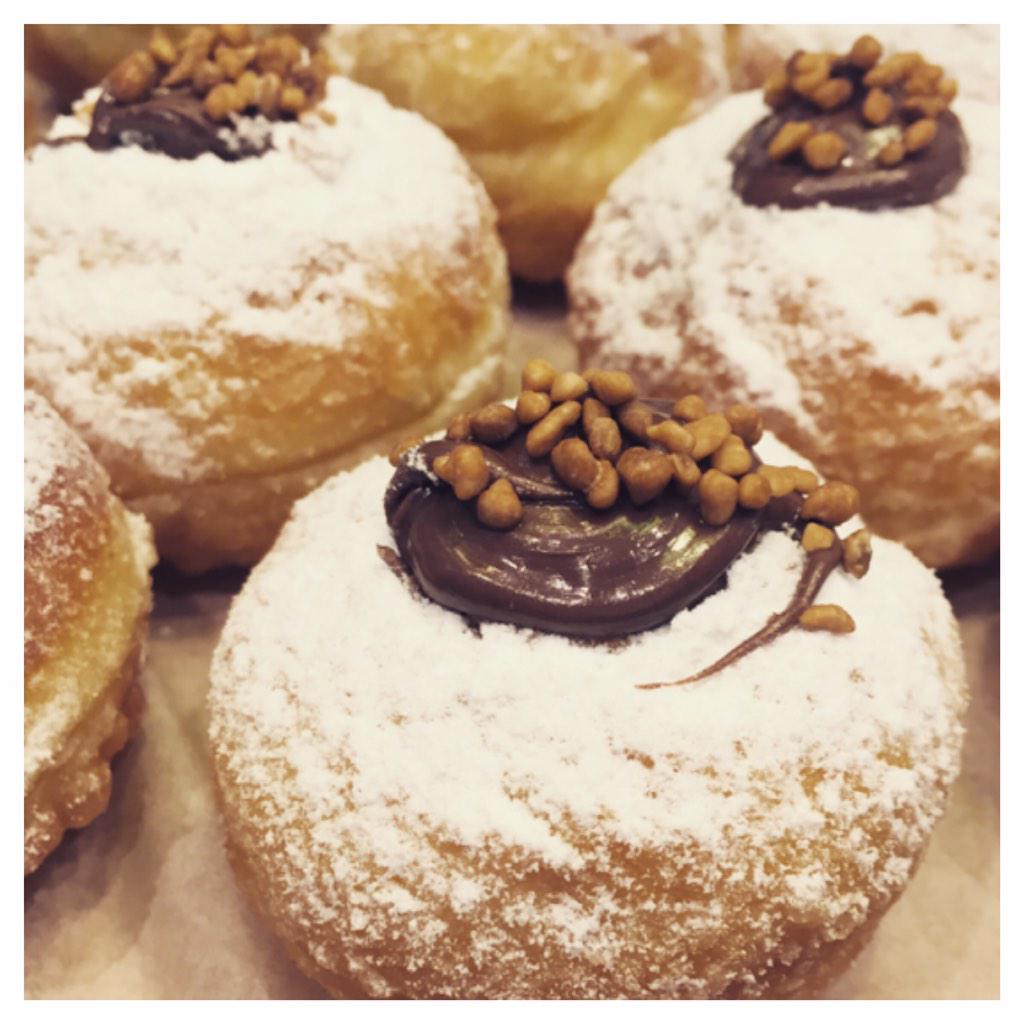 Long____Shot's tweet image. The people have spoken! #nutelladonuts now avail for pre-order! #nutella #coffee #longshot