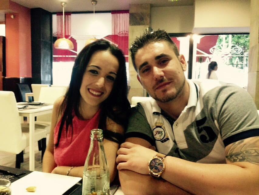 aly_cm's tweet photo. Te quiero para toda la vida @aleixmr22 😜😜❤️❤️ http://t.co/BhDFZYxb0A