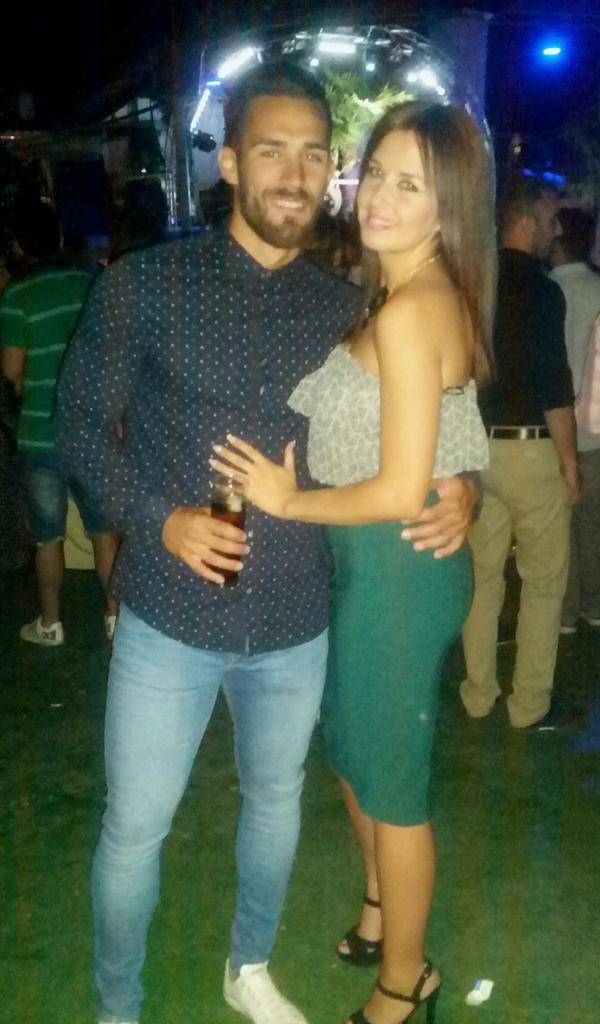 MARIROMANVALERO's tweet photo. Se acaba el finde y cn el mis vacaciones d junio!!😢😢 pero bueno ha sido aprovechado... @bailongo89 #vueltaalarealidad http://t.co/EsrhQB6dK2