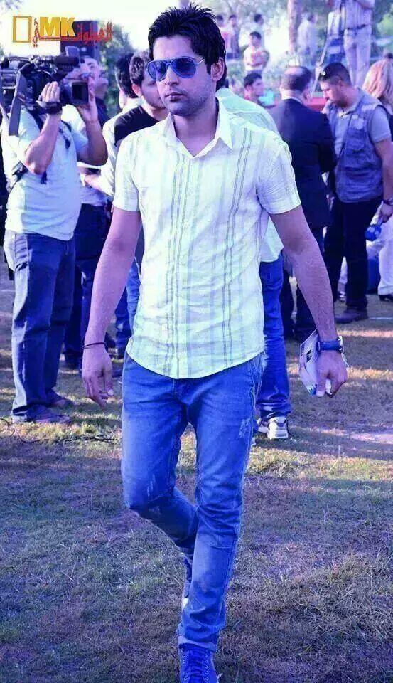 38961ebe719844e's tweet photo. انا مصبر الروح بكلمت يعود ماكتله راح وماله جيه ادور بالدروب آثار خطوات وتانيك ويضيك الكون بيه http://t.co/kbAOgavkPR