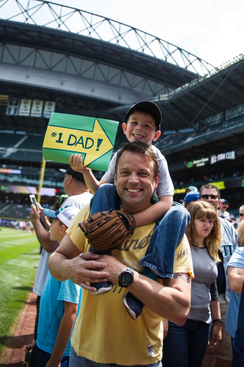 Mariners's tweet photo. It's okay to brag about something like that. #MarinersDad http://t.co/NgpFBED5ZR