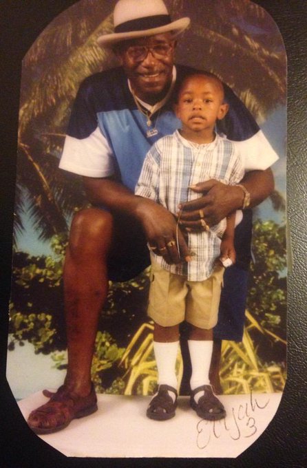 EzeBucks’s pics and videos