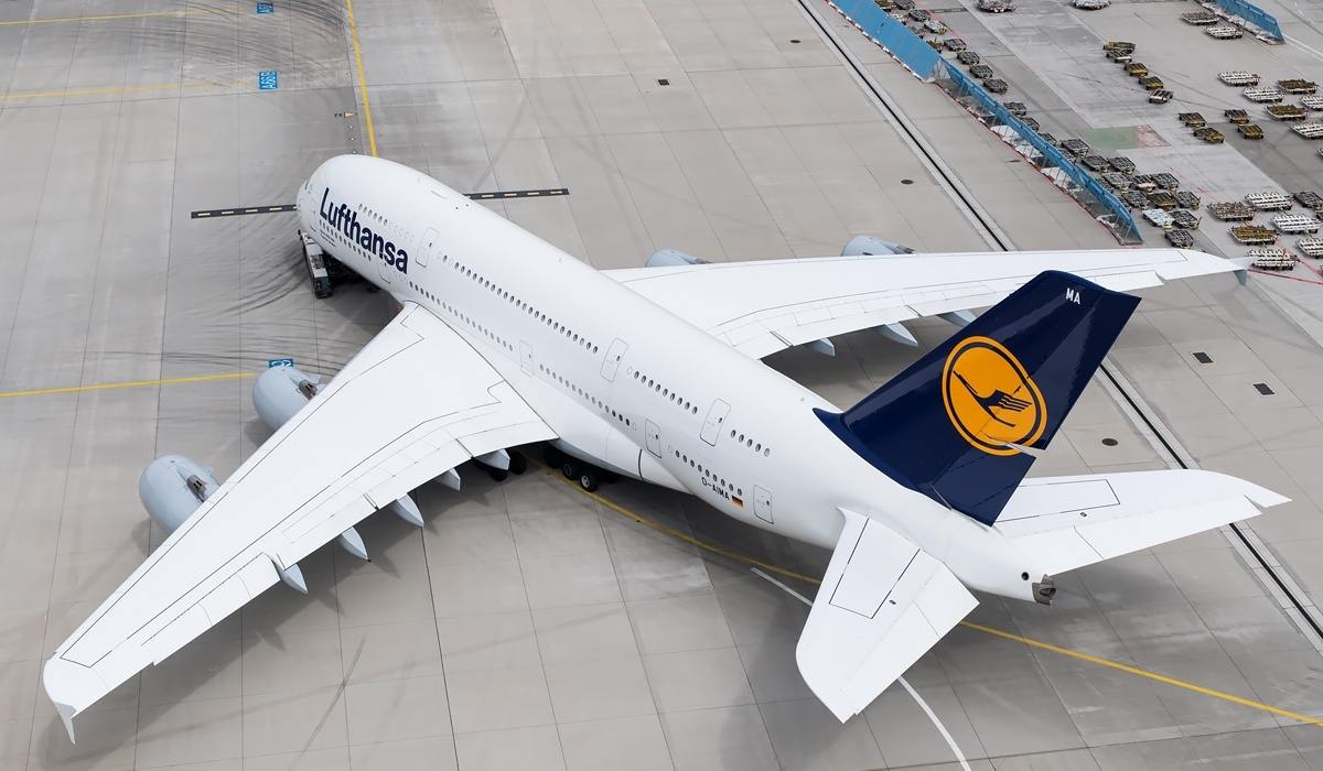 #Airbus #A380'nin maksimum kalkış ağırlığı tam olarak 575 tondur.
A380's the maximum takeoff weight is 575 tonnes.