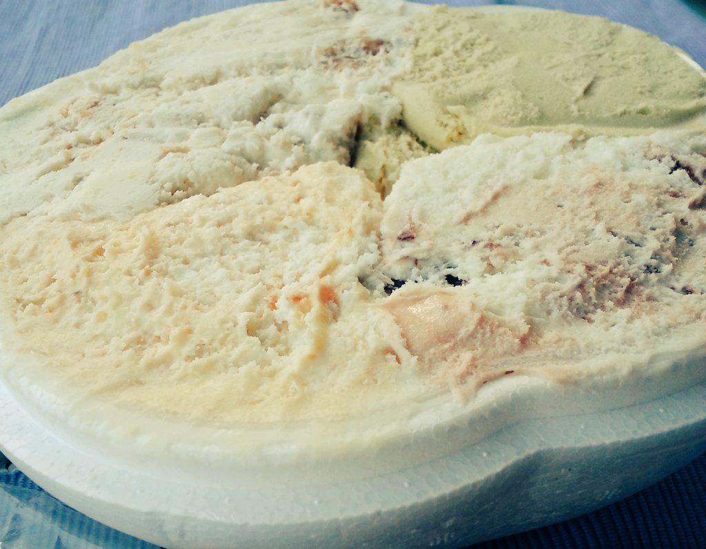 StresaTravel's tweet photo. Mmmmm dessert tonight our favourite ice cream! #Italy #foodie #gelato http://t.co/yULzuwpcH6