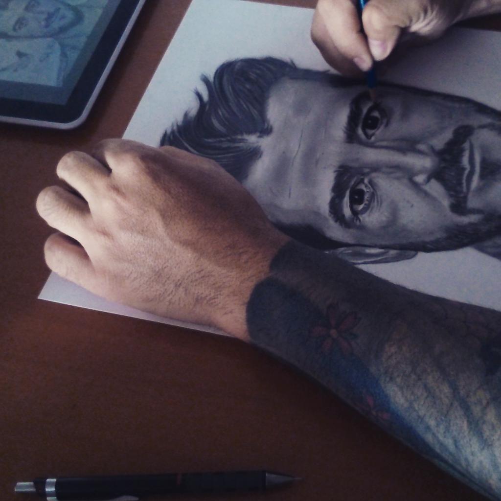 fowetattoo's tweet photo. #retrato #realista @antoniorozco #drawings de Ivan ViVas #artist #lapiz #tattoo #terrassa #Barcelona #spain #L'Hospi http://t.co/8IRKxXjB9v