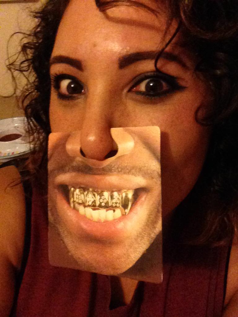 STUPIDHEAD38's tweet photo. Marks out of 10 for my smize @tyrabanks http://t.co/kq2j0JWtRG