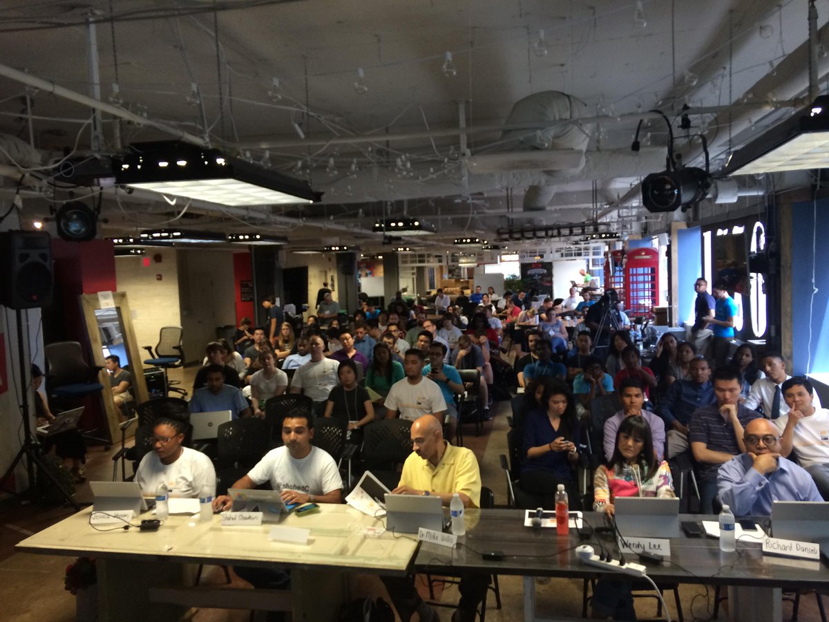 KPDigitalHealth's tweet photo. All 14 #KPCodeYourHealth teams have demoed their apps to a full house. Judges begin deliberation. Good luck, teams! http://t.co/XzV6rfOao8