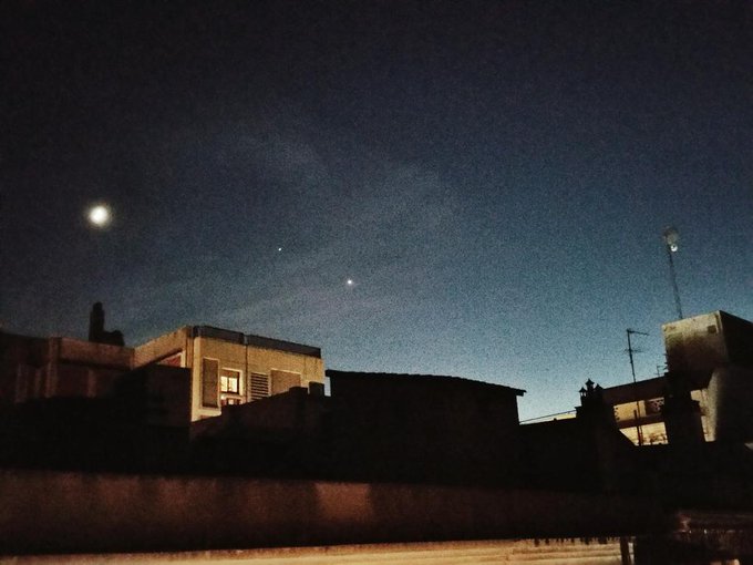 #SolticioDeVerano la noche m&aacute;s larga del a&ntilde;o, 22:45 y aun se aprecia luz solar http://t.co/4qPniRZji<a href="/tag/solticiodeverano"class="tags">#SolticioDeVerano</a>