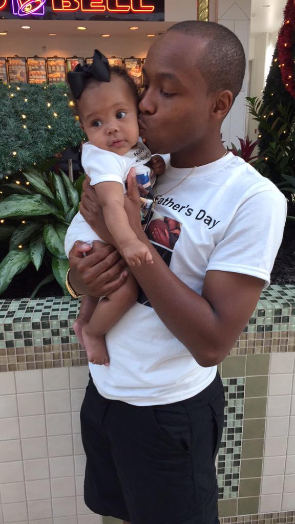 _FlyGirlx3's tweet photo. Happy First Fathers Day to my brother @TMAYNE1006 #PrincessLiv'sDad 💯❤️ http://t.co/IckoPYkUyE