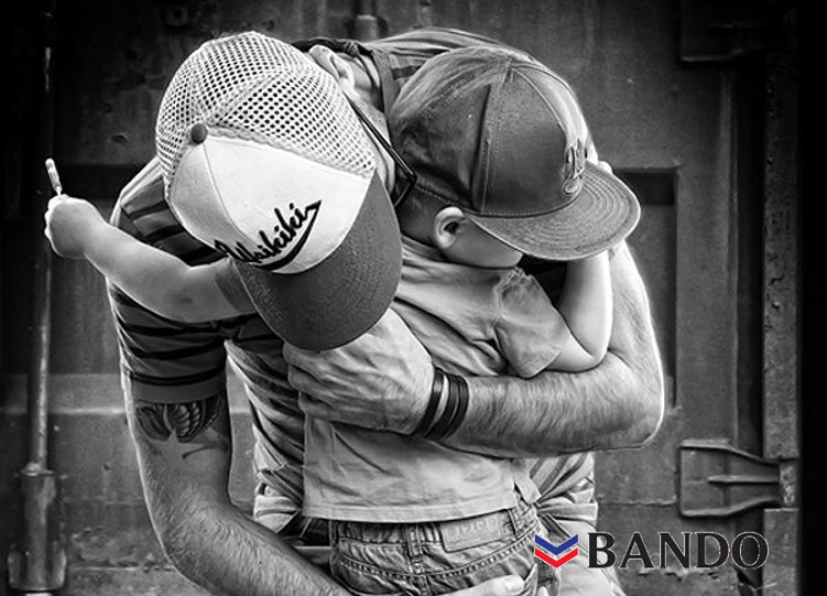 BandoJeans's tweet photo. Un hombre es verdaderamente rico cdo sus hijos corren a sus brazos aunque sus manos estén vacías. #FelizDiaDelPadre ! http://t.co/tCR6SH5YDH