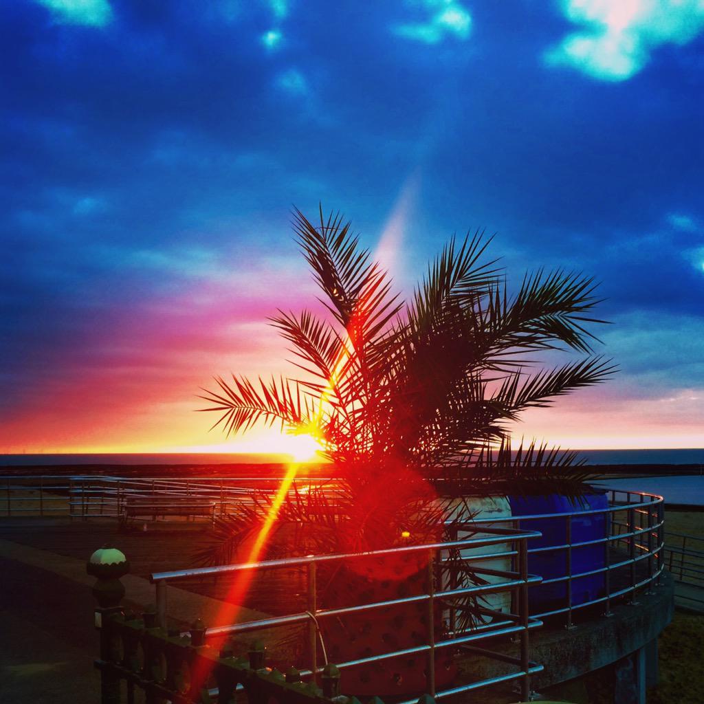MissLAC89's tweet photo. I am a lucky person :) #taketime #appreciatethelittlethings #nature #sunset #margate #margateseafront #thanet http://t.co/1toa8E3zbx
