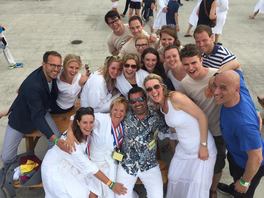BernardusMuller's tweet photo. @treewaytherapy #twsc2015 hugging each other for #ALS movement #globalhug special hug for you @shayrishoni http://t.co/xdO2agRnm6