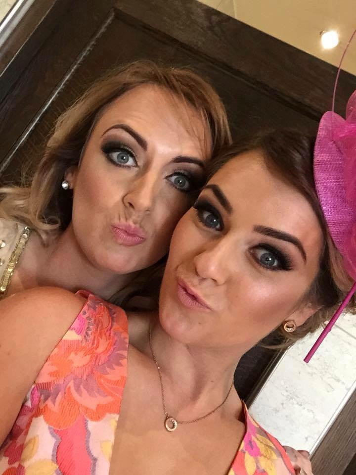 Pauline99Adams's tweet photo. Client selfies @EldoraEyelashes #m104 http://t.co/OfsHq4OLOY