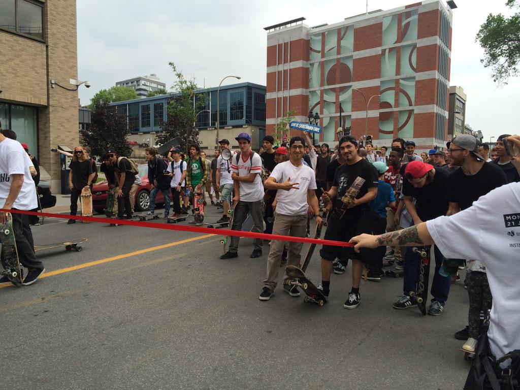 esperanza4hire's tweet image. No more #redtape at Ribbon cutting ceremony 1st #Montreal @GoSktbrdingDay @Skateboard4hope @seazlington #thanksmtl
