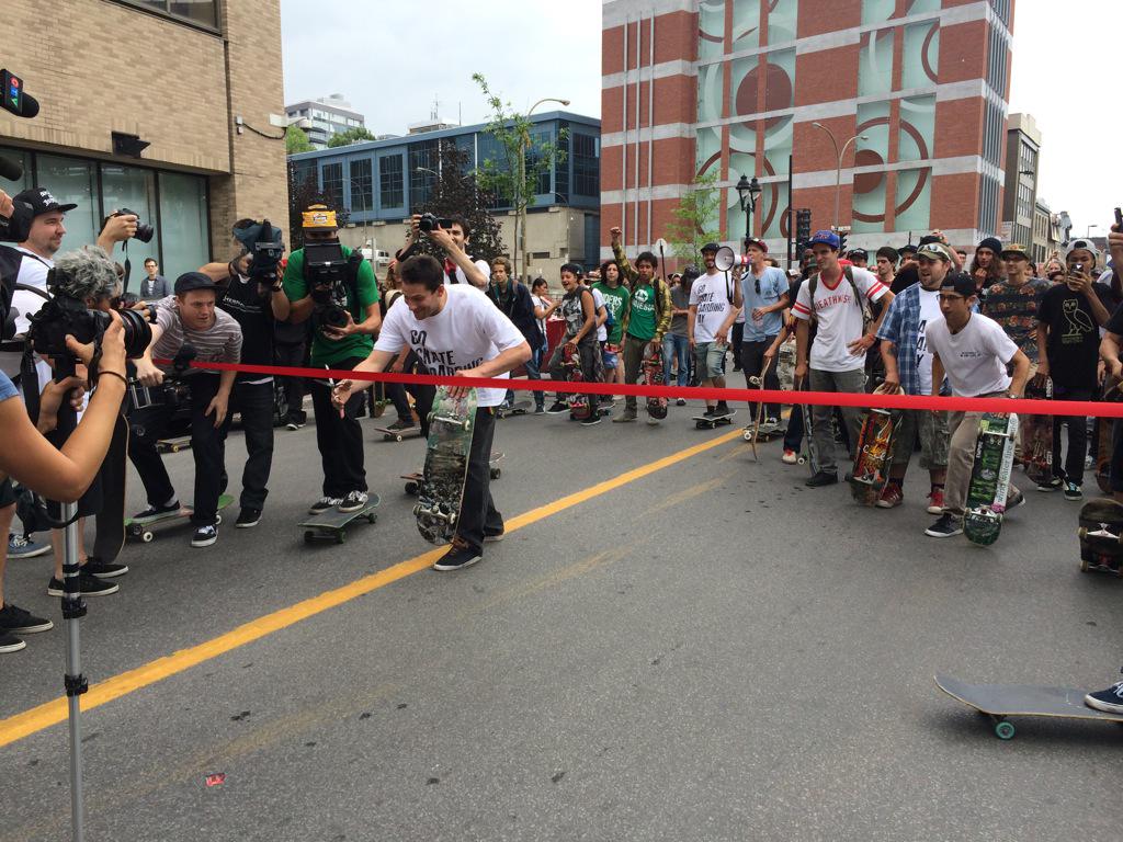 esperanza4hire's tweet image. No more #redtape at Ribbon cutting ceremony 1st #Montreal @GoSktbrdingDay @Skateboard4hope @seazlington #thanksmtl