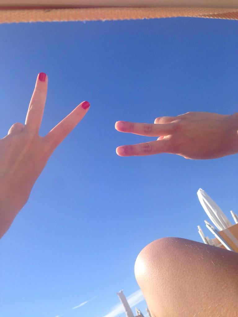 ManutiMatilde's tweet photo. #summer #senzapensieri #lanostraestate ✌🏻️💕☀️ http://t.co/uVlZ60fulR