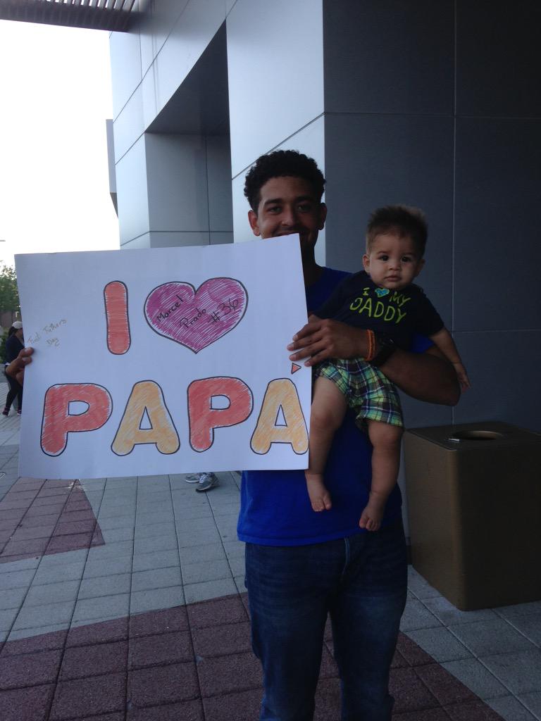 Mprado_1's tweet photo. Dia del padre lo mas precioso de este mundo bendecido al mil % http://t.co/Hprcc8l272