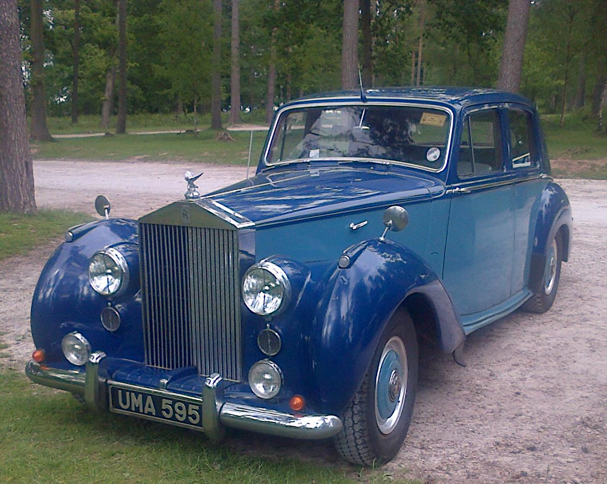 bognop's tweet photo. Bluee's favorite Wedding Chariot ............ http://t.co/TBxicLj15p