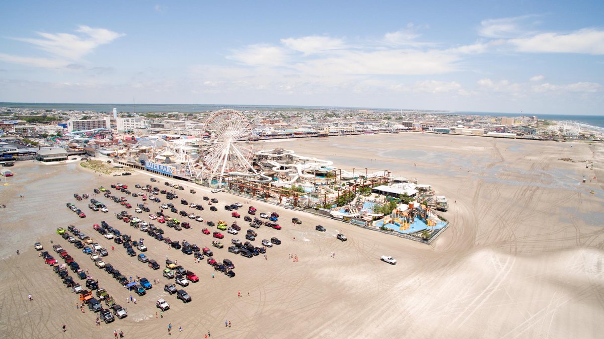 theWeatherboy's tweet photo. A beautiful day for @Jeep weekend at Wildwood,NJ as the view from above from @MattOCNJ shows. @GarySzatkowski #NJwx http://t.co/EeBkTfCmUU