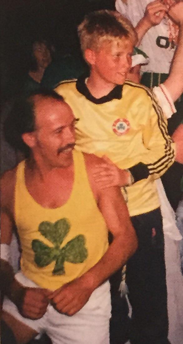 NickyByrne's tweet image. An oldie but a Goodie..
Happy Fathers Day to all!
Me with the main man,my late dad during The World Cup Italy 1990