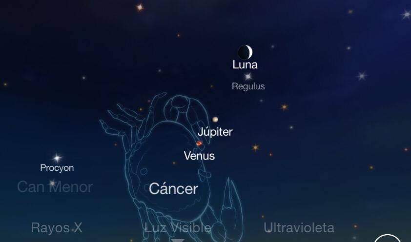 KimPiyan_Chiloe's tweet photo. Alineación planetaria en este momento en #Chiloe ..es #WeChipantu @TurismoRegionCL @YoPromuevoChile @chiletravel http://t.co/J2CApmutxP