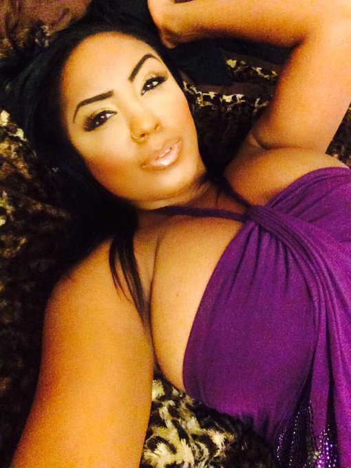 Lazy big boob mami💜💜 http://t.co/RMvFzV2YNU<a href="/tag/texas"class="tags"><span>#texas</span></a><a href="/tag/dallas"class="tags"><span>#dallas</span></a><a href="/tag/sundayfunday"class="tags"><span>#sundayfunday</span></a><a href="/tag/sunday"class="tags"><span>#sunday</span></a><a href="/tag/sundayv"class="tags"><span>#sundayv</span></a>