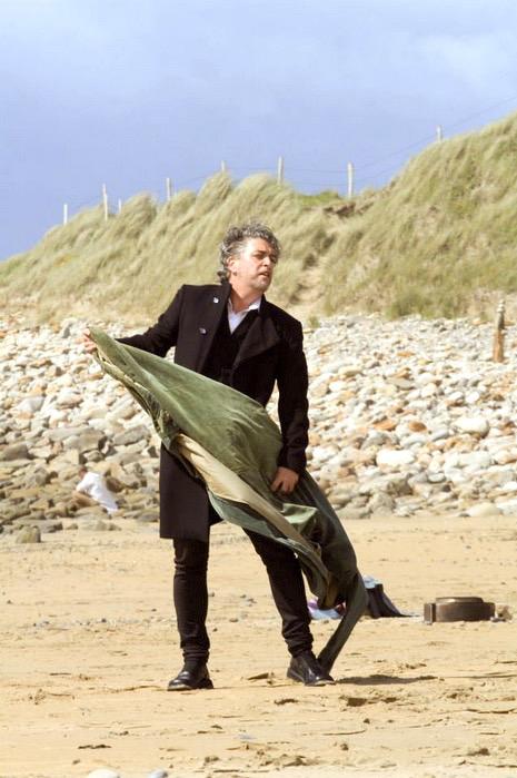 Elvisnspiders's tweet photo. .@KarlShiels as Cú Chulainn in @SligoRaincoats 'On Baile's Strand' #HoundOfUlster #ACountryUnderWave @yeats2015WB http://t.co/86gmZVHYnt