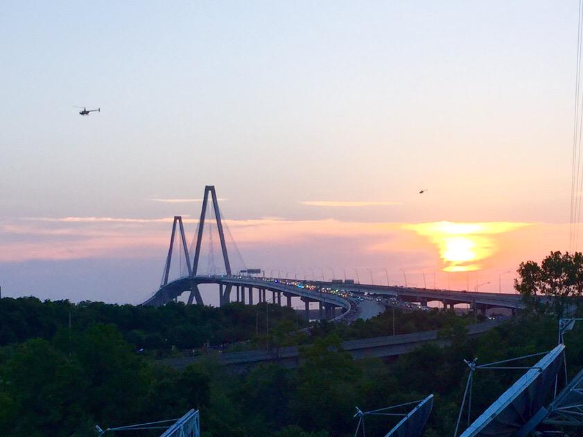 KyleDennisWx's tweet image. #Sunset over the #RavenelBridge during tonight&apos;s #CharlestonUnityChain #CharlestonStrong