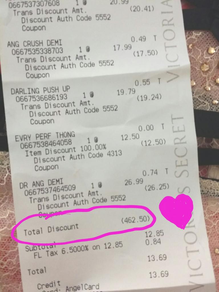 khaleesi_1's tweet photo. @VictoriasSecret Whoo Hoo! Shopping Spree with my #AngelRewards π at the #VSSemiAnnualSale π #VSHaul
Thank you VS!
:) http://t.co/z8d0f1mEWc