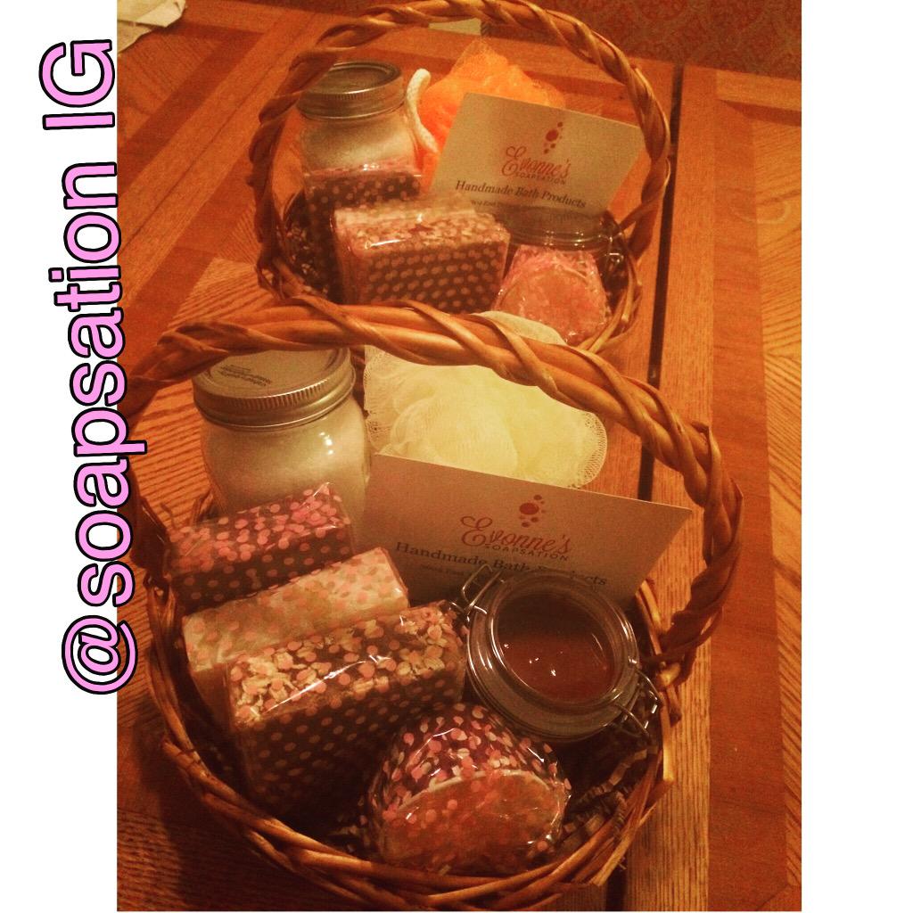 Soapsation's tweet image. #GiftBaskets #bathtreats #evonnessoapsation #bathandbody #smellgoodspa #soapsationarmy #Follow