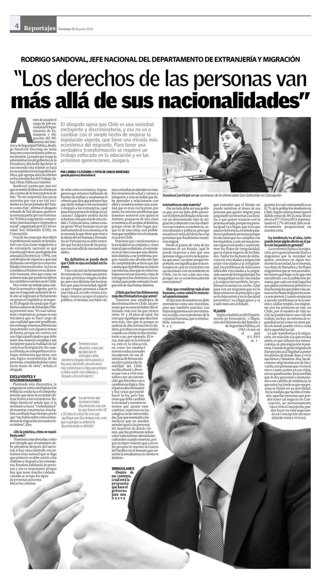 MigracionesCL's tweet photo. "Derechos de las personas van más allá de sus nacionalidades". Jefe DEM @sandovalducoing  http://t.co/N7ZxwIiWow … http://t.co/nEm7AVYR3B