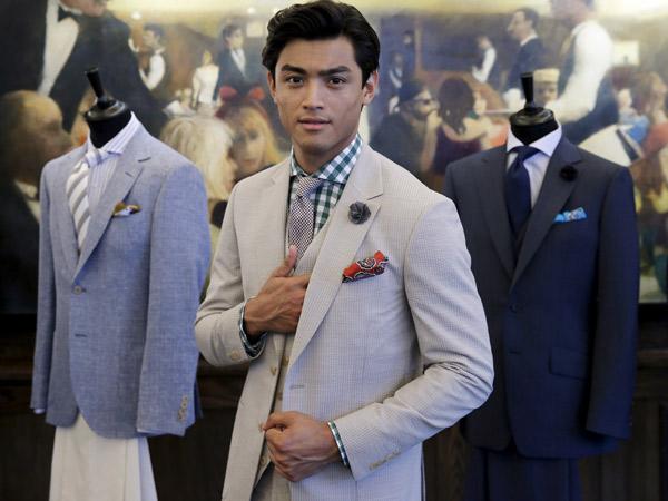 Luxpresso's tweet image. Men, it's time to get dapper with #LondonCollections SS16 jackets. So HOT! toi.in/dX-pPa  #fashion#luxury