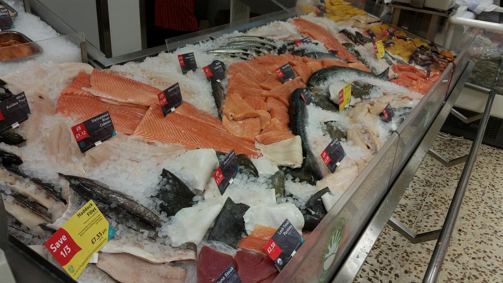 Fish set up well done Danielle @EggletonOlly <a href="/chrisphillips27/">chris phillips</a> @steviegosboy <a href="/TJ_Hgt/">Tony Hoggett</a> <a href="/waddesdongirl/">helen waddon</a> <a href="/Tesco2038/">Tesco Aylesbury 2038</a>