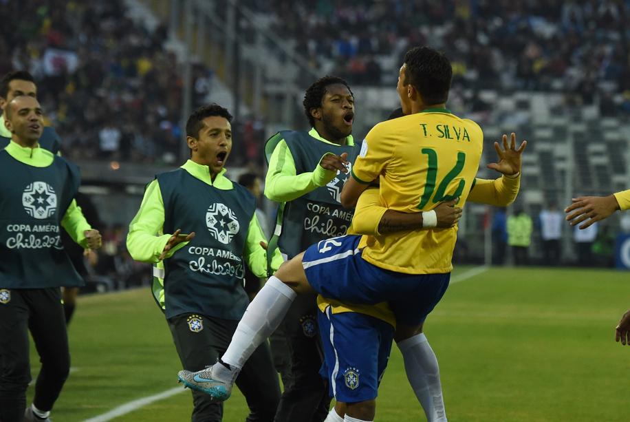 PSG4Actu's tweet photo. #copaamerica Brésil-Vénézuela, 2-1. But de @tsilva3 #PSG http://t.co/oPXimnwhXW via @le_Parisien_PSG