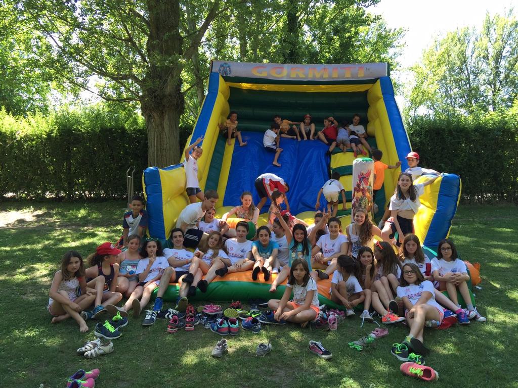 CN_Leon's tweet photo. Fiesta fin de temporada con la #ColorRace #ColorRaceLeon y una paella y juegos en La Candamia #LeonEsp http://t.co/cIw6PCh24i