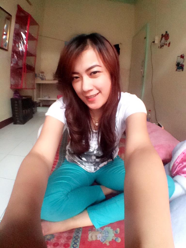 sassa3344's tweet photo. Soreee yg lagi puasaa ☺️☺���☺️ http://t.co/78GYywZ7LS