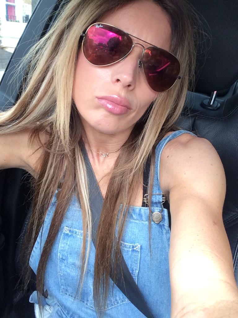 MrsJam67's tweet image. Stuck in another traffic jam selfie!! 🙈#mondaycommute! 👎